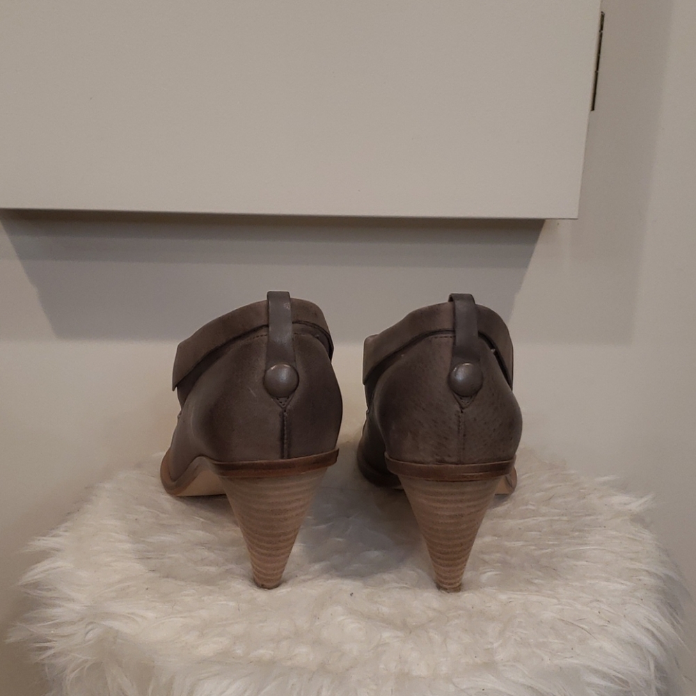 Light Gray Booty - Picture 2 of 5